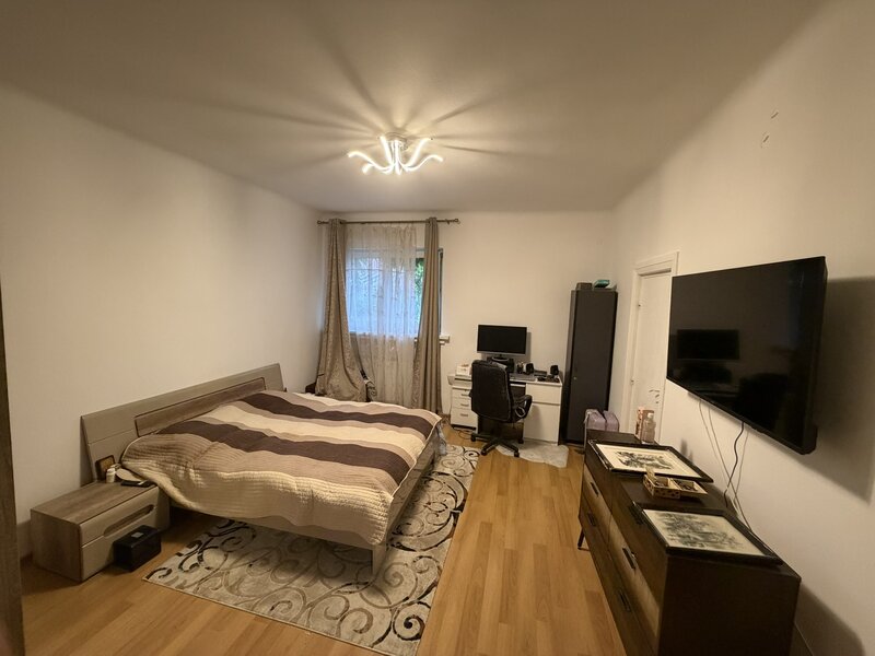Gara de Nord, ap. 3 camere, etajul 2, 78 mp, 2 balcoane,